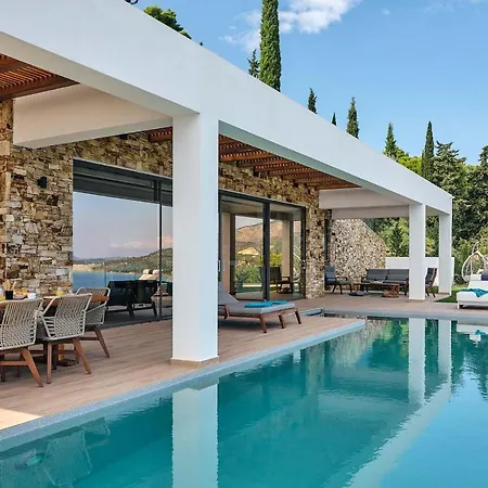 Sleeps 8 Pool Air Con Wifi Вилла Маратьяс