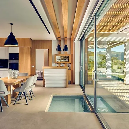 Вилла Sleeps 8 Pool Air Con Wifi